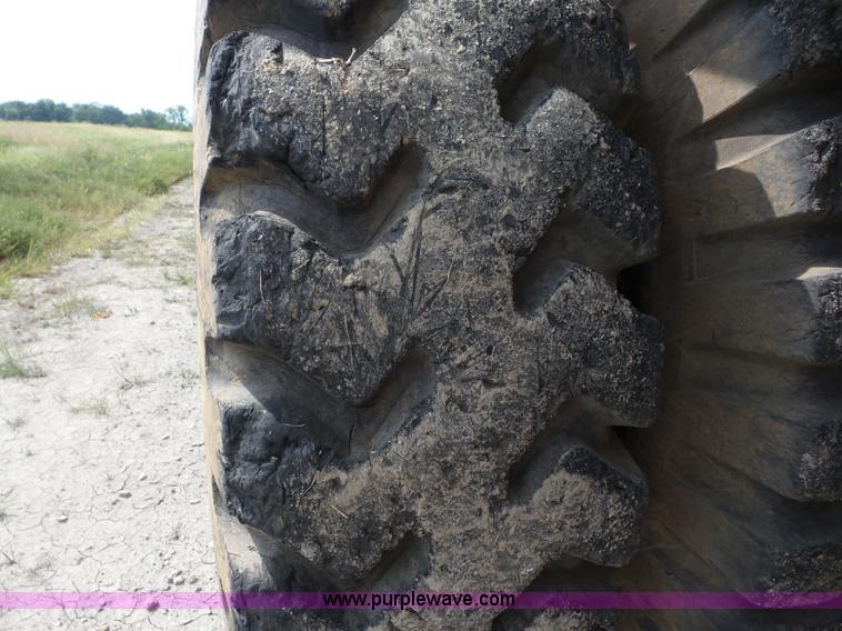 image for item J8745 1987 Caterpillar 773B haul truck