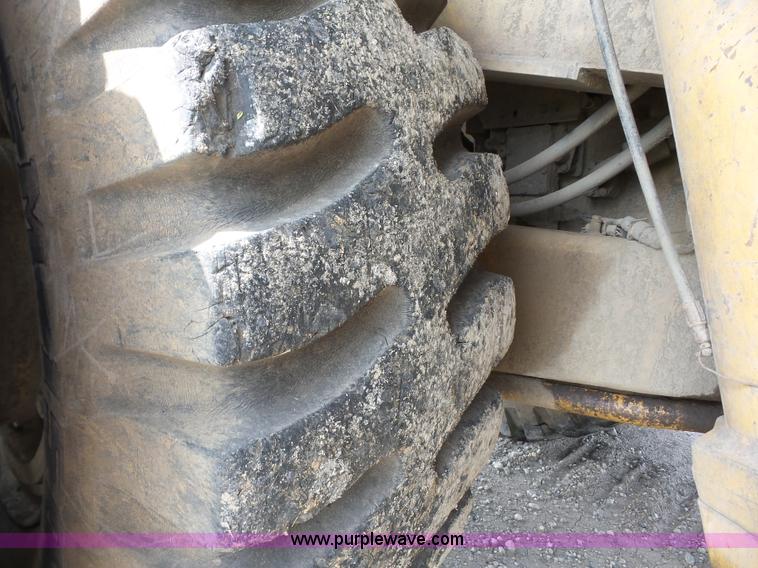 image for item J8745 1987 Caterpillar 773B haul truck