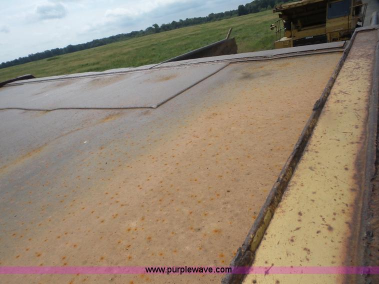 image for item J8745 1987 Caterpillar 773B haul truck