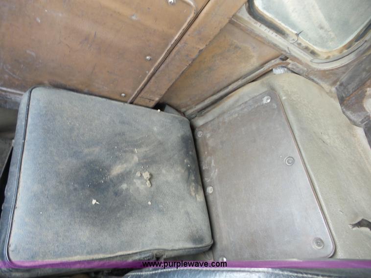 image for item J8745 1987 Caterpillar 773B haul truck