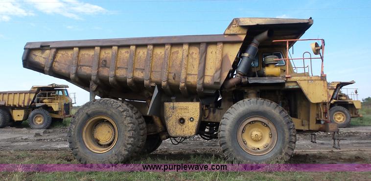 image for item J8746 1987 Caterpillar 773B haul truck