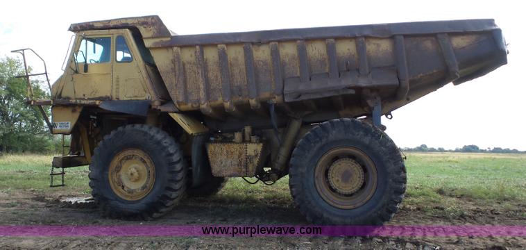 image for item J8746 1987 Caterpillar 773B haul truck