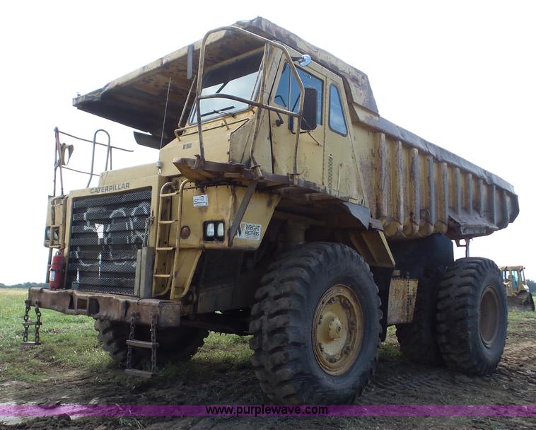 image for item J8746 1987 Caterpillar 773B haul truck