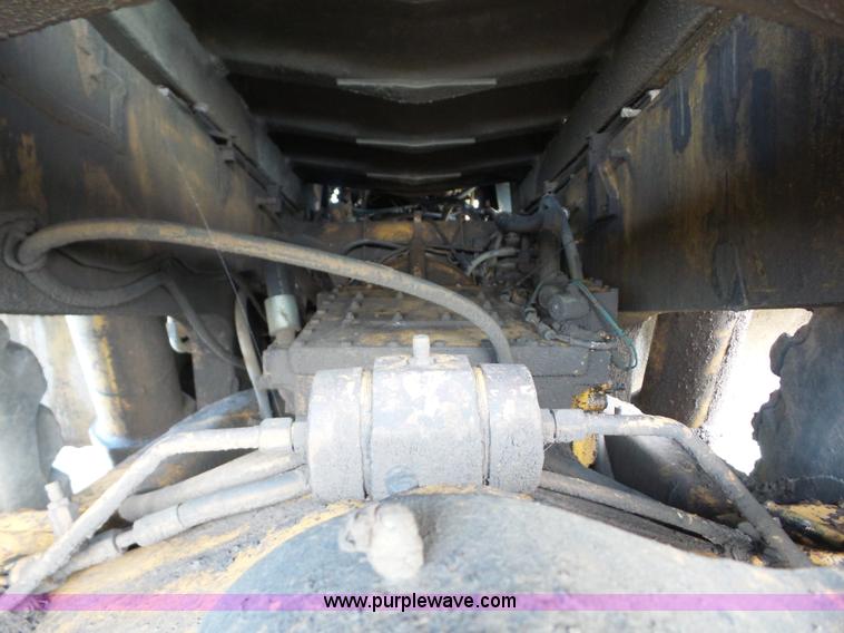 image for item J8746 1987 Caterpillar 773B haul truck