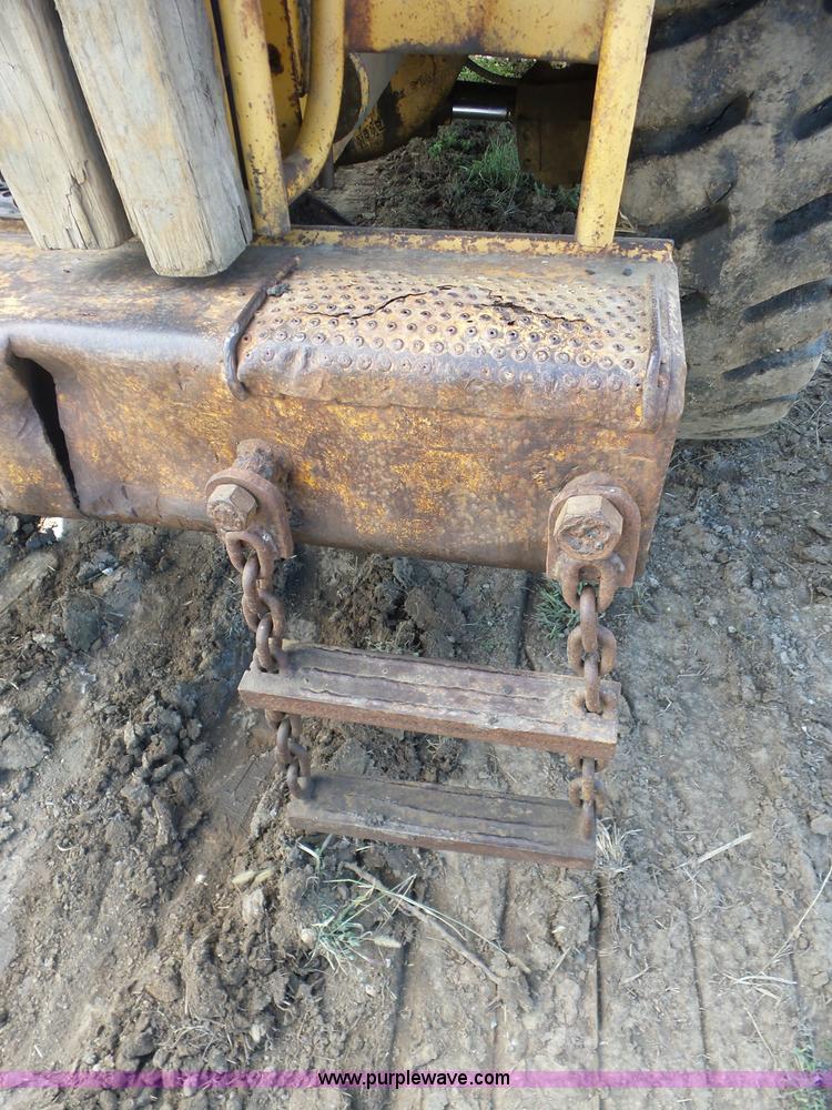 image for item J8746 1987 Caterpillar 773B haul truck