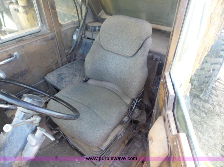 image for item J8746 1987 Caterpillar 773B haul truck