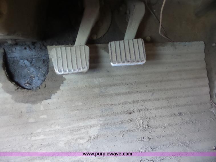 image for item J8746 1987 Caterpillar 773B haul truck