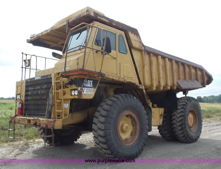 image for item J8747 1987 Caterpillar 773B haul truck