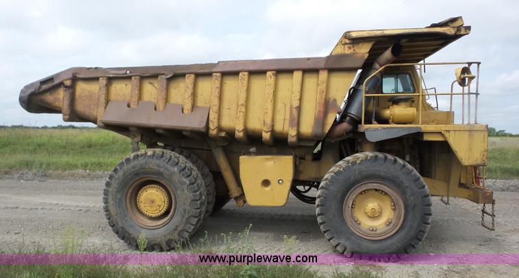 image for item J8747 1987 Caterpillar 773B haul truck