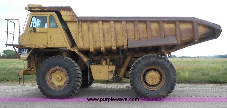 image for item J8747 1987 Caterpillar 773B haul truck