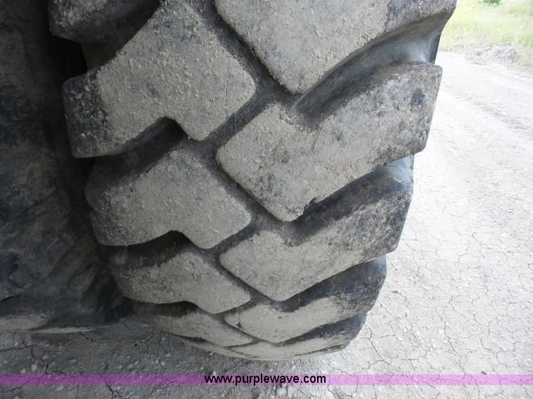 image for item J8747 1987 Caterpillar 773B haul truck