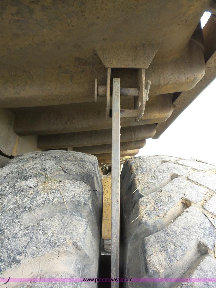 image for item J8747 1987 Caterpillar 773B haul truck