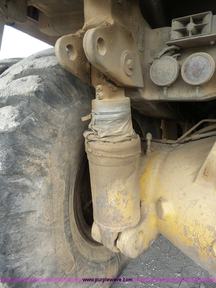 image for item J8747 1987 Caterpillar 773B haul truck