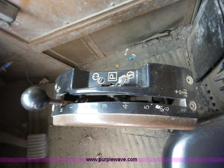 image for item J8747 1987 Caterpillar 773B haul truck