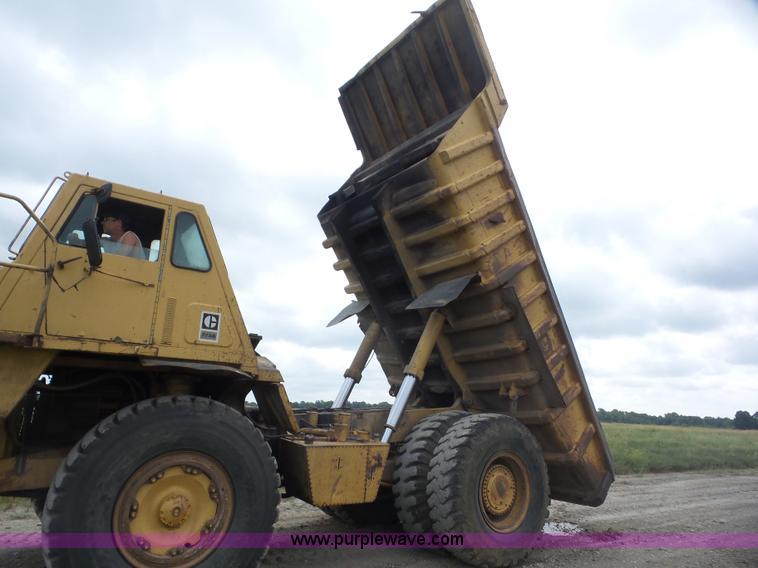 image for item J8747 1987 Caterpillar 773B haul truck