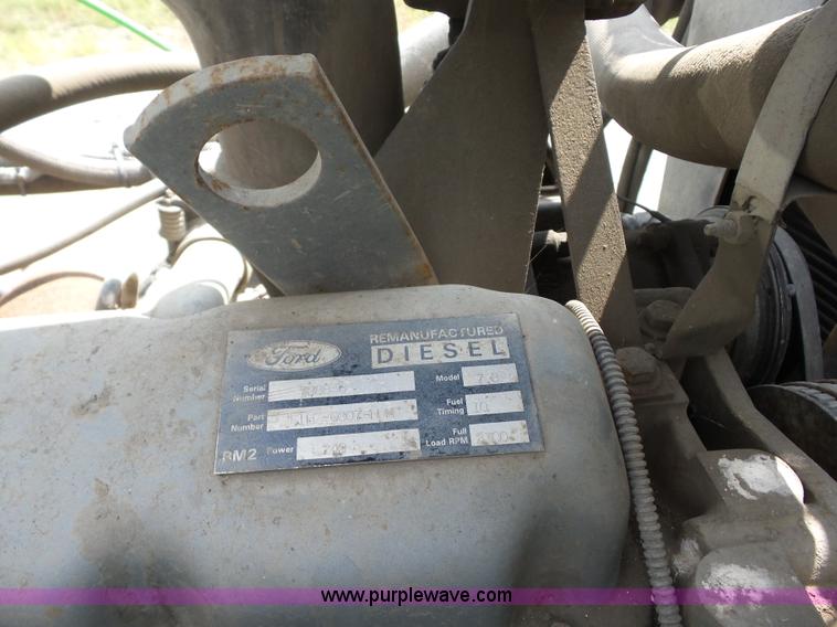 image for item J8748 1992 Ford LT8000 ANFO bulk handling truck