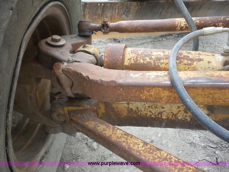 image for item J8749 1980 Caterpillar 14G motor grader