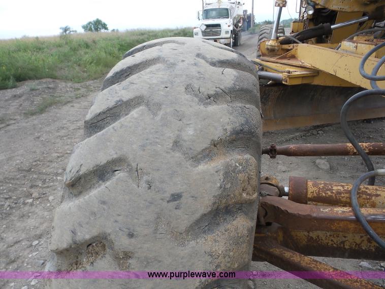 image for item J8749 1980 Caterpillar 14G motor grader