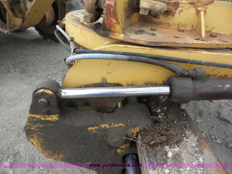 image for item J8749 1980 Caterpillar 14G motor grader