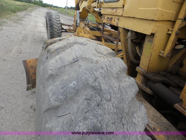 image for item J8749 1980 Caterpillar 14G motor grader