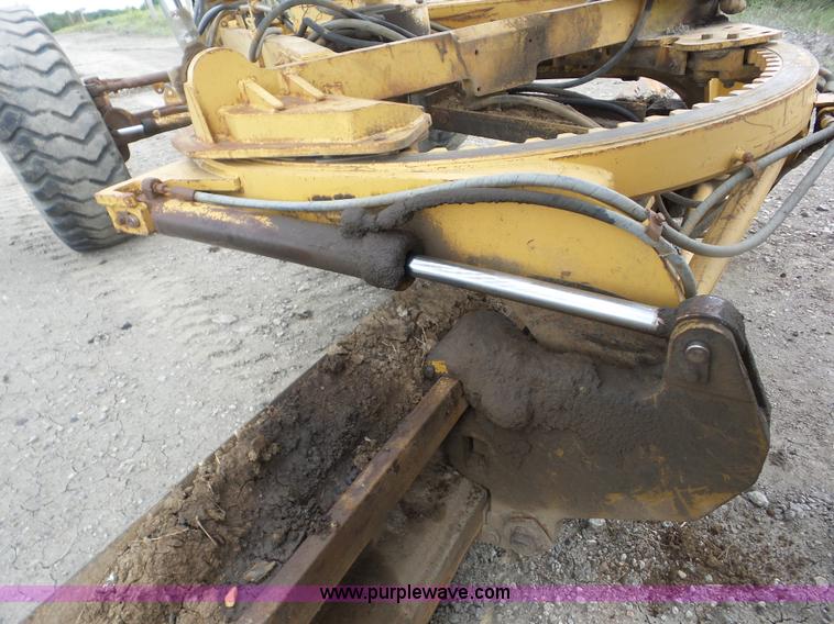 image for item J8749 1980 Caterpillar 14G motor grader