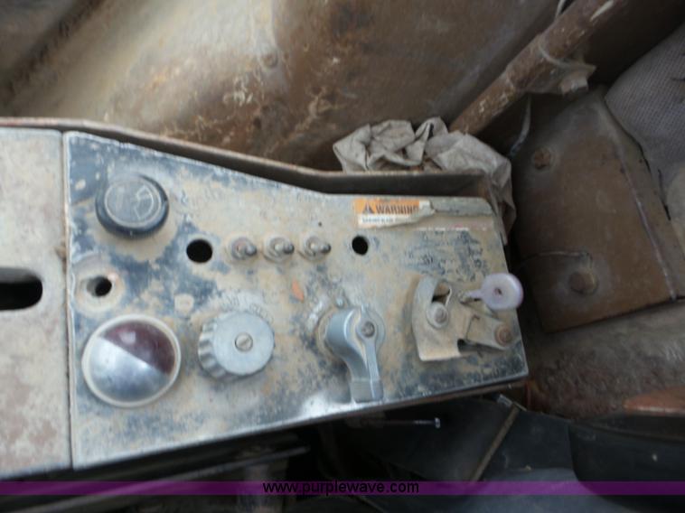 image for item J8749 1980 Caterpillar 14G motor grader