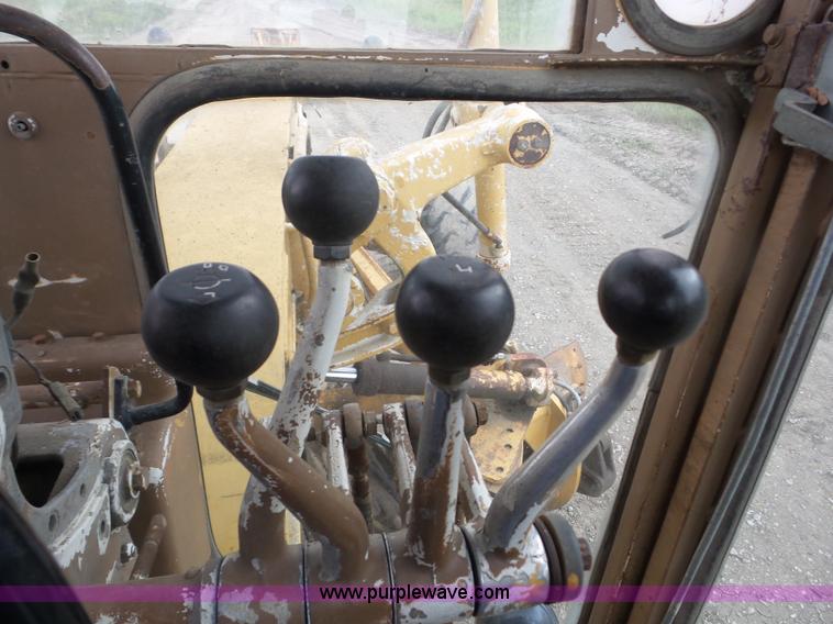 image for item J8749 1980 Caterpillar 14G motor grader