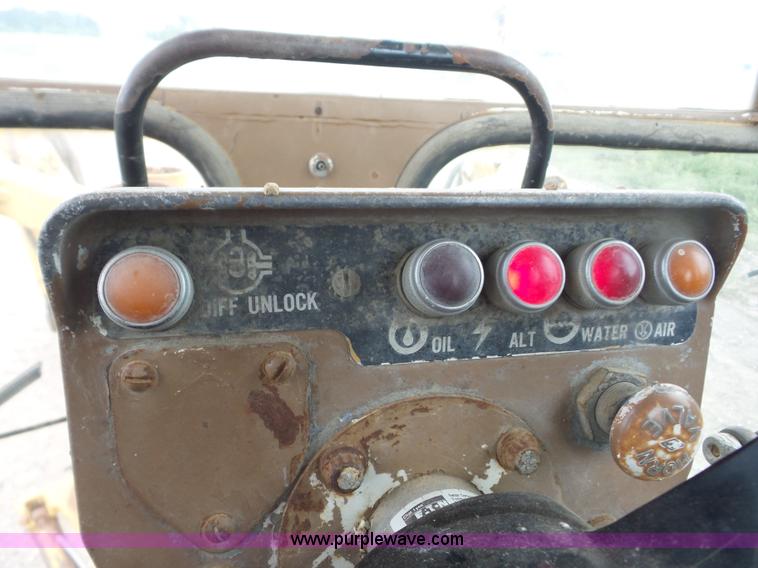 image for item J8749 1980 Caterpillar 14G motor grader