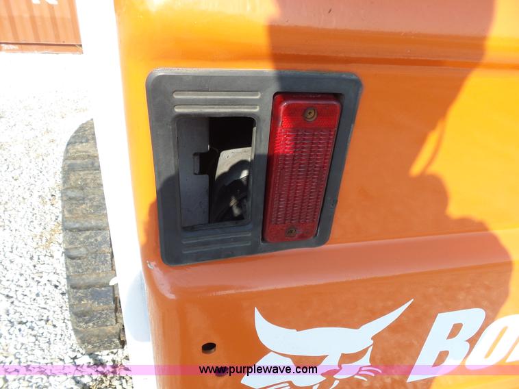 image for item K1152 2002 Bobcat T190 skid steer