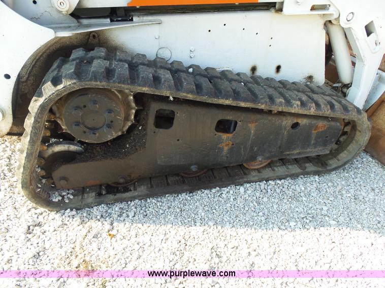 image for item K1152 2002 Bobcat T190 skid steer