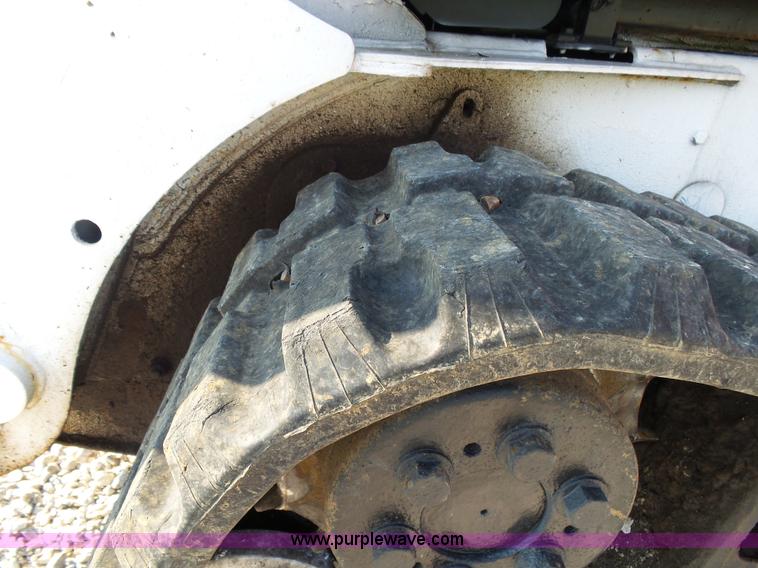 image for item K1152 2002 Bobcat T190 skid steer