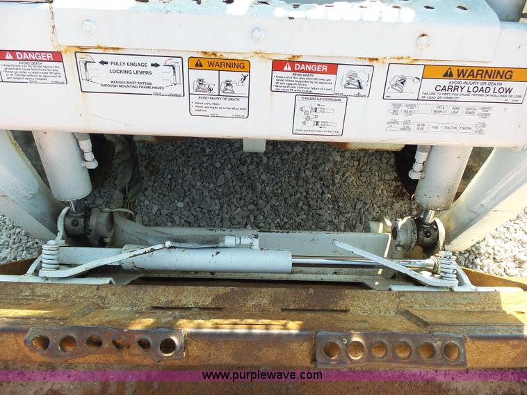 image for item K1152 2002 Bobcat T190 skid steer