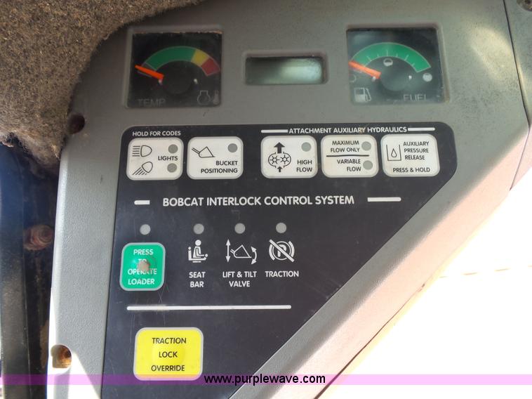 image for item K1152 2002 Bobcat T190 skid steer