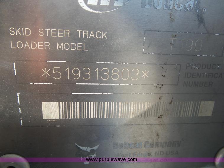 image for item K1152 2002 Bobcat T190 skid steer