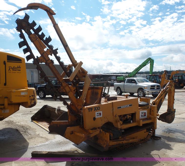 image for item K1606 Case Davis TF700 trencher