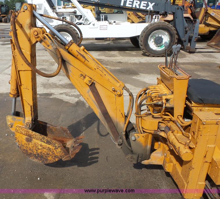 image for item K1606 Case Davis TF700 trencher