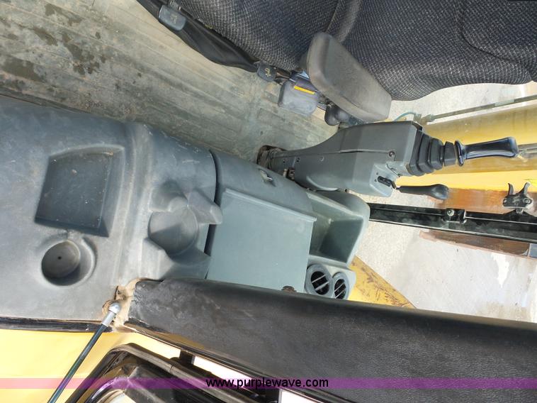 image for item K1607 2005 Caterpillar 420D backhoe