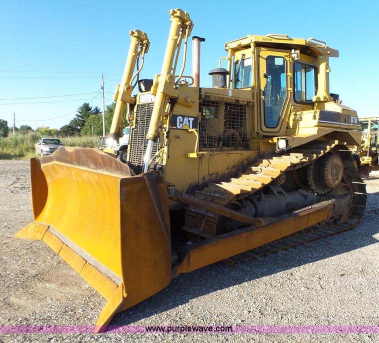 image for item K2073 1990 Caterpillar D7H Series II dozer