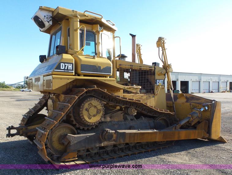 image for item K2073 1990 Caterpillar D7H Series II dozer