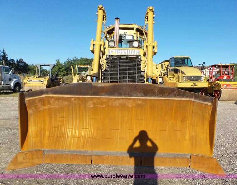 image for item K2073 1990 Caterpillar D7H Series II dozer