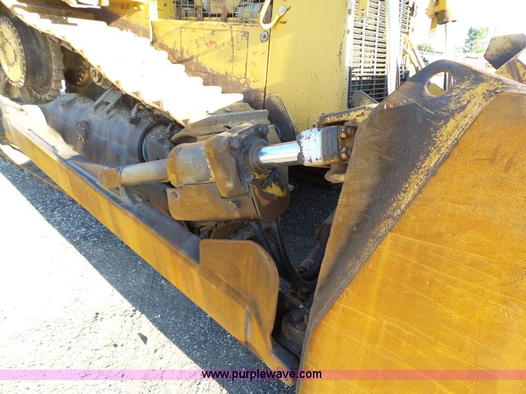 image for item K2073 1990 Caterpillar D7H Series II dozer