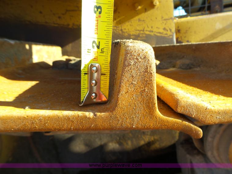 image for item K2073 1990 Caterpillar D7H Series II dozer