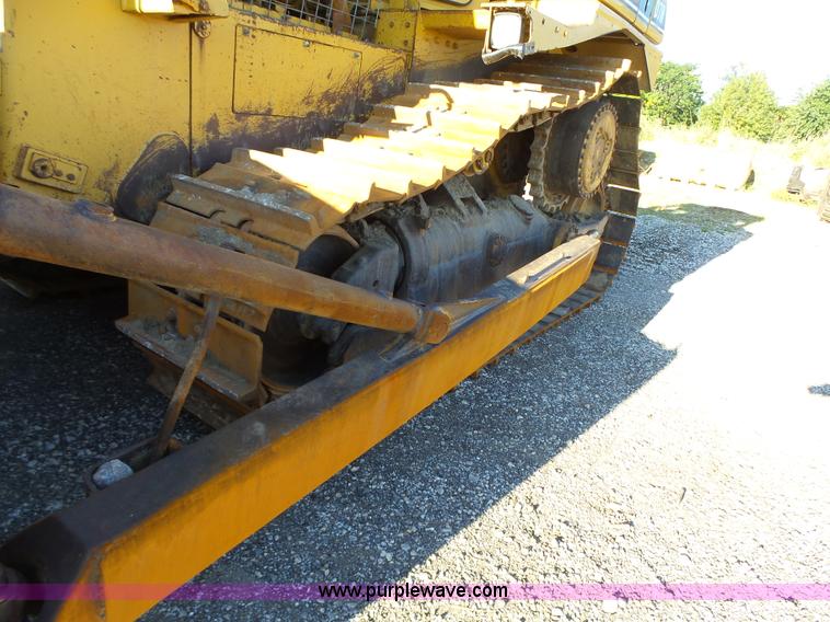 image for item K2073 1990 Caterpillar D7H Series II dozer