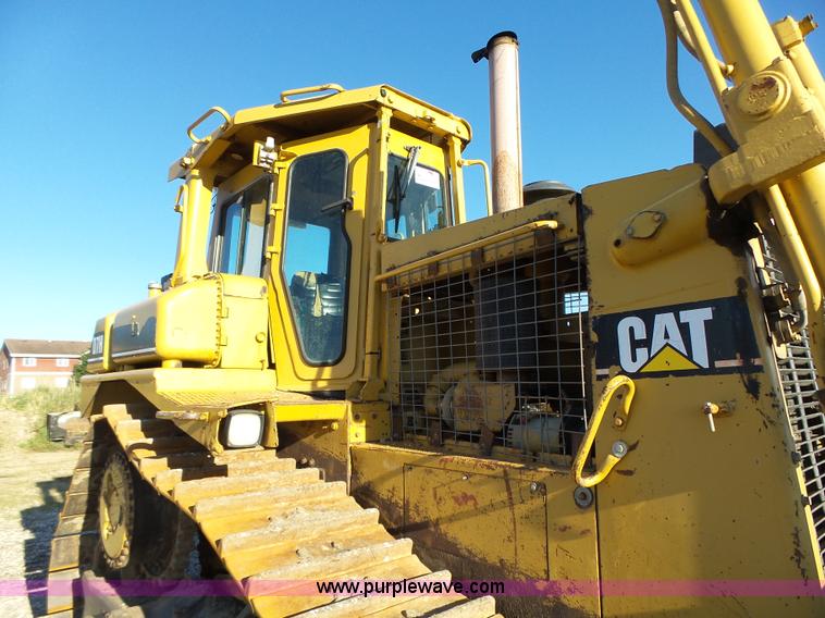 image for item K2073 1990 Caterpillar D7H Series II dozer