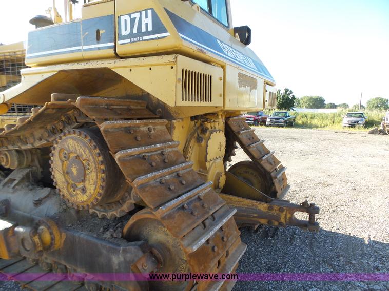 image for item K2073 1990 Caterpillar D7H Series II dozer