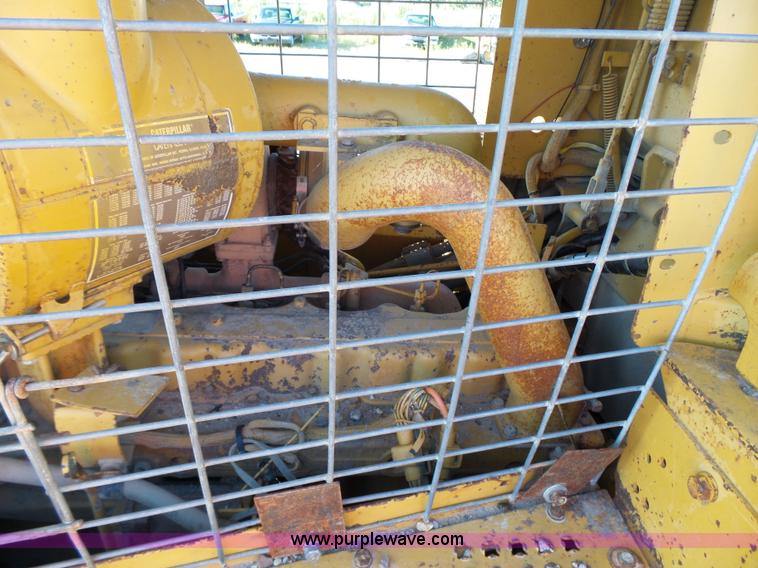 image for item K2073 1990 Caterpillar D7H Series II dozer