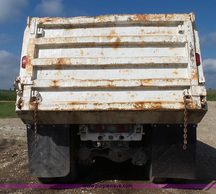 image for item K2144 1989 Mack RW613 dump truck