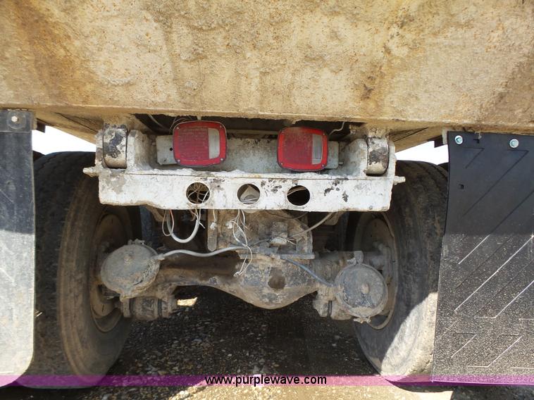 image for item K2144 1989 Mack RW613 dump truck