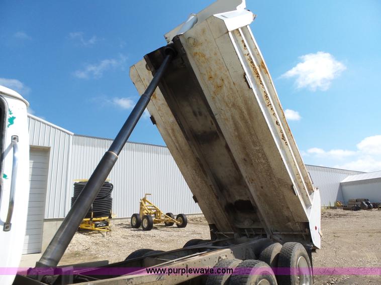 image for item K2144 1989 Mack RW613 dump truck