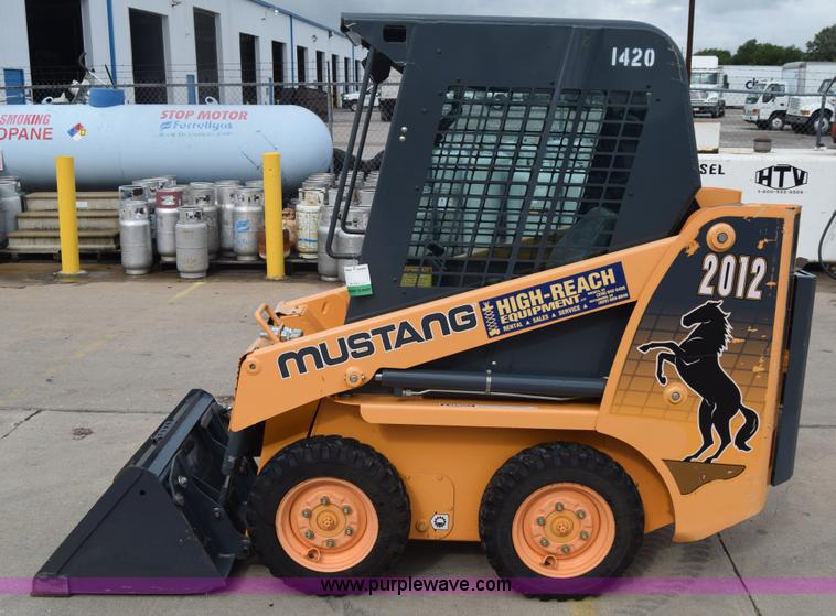 image for item K2777 2011 Mustang 2012 compact skid steer